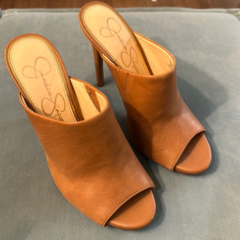 Jessica Simpson Heel Sz 8